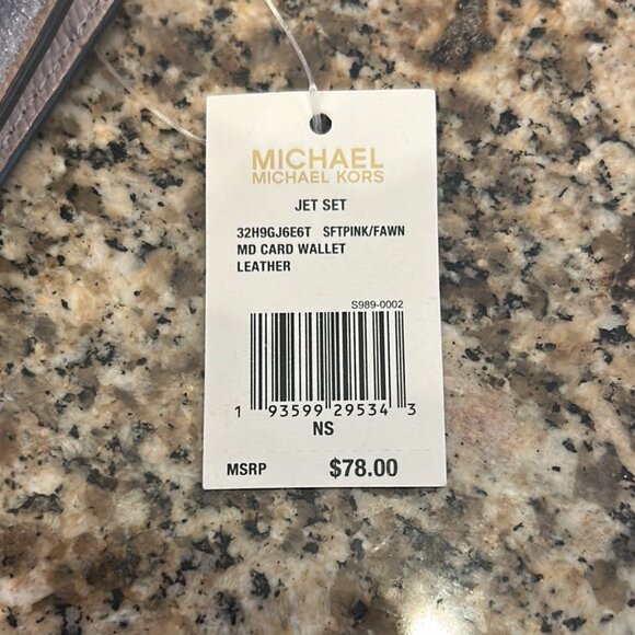 Michael Kors Wallet/Card Holder Blush - Picture 4 of 4